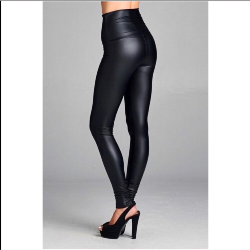 Plus Size Faux Leather Leggings tummy Control 1-3X - Picture 6 of 7